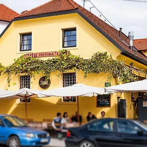 https://house-trta.hotels-in-ljubljana.com